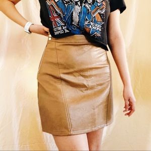 SOLD// Zara Faux Leather Mini Skirt